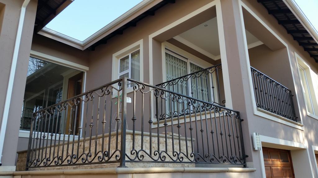 6 On Acacia Bed and Breakfast Johannesburg Kamer foto