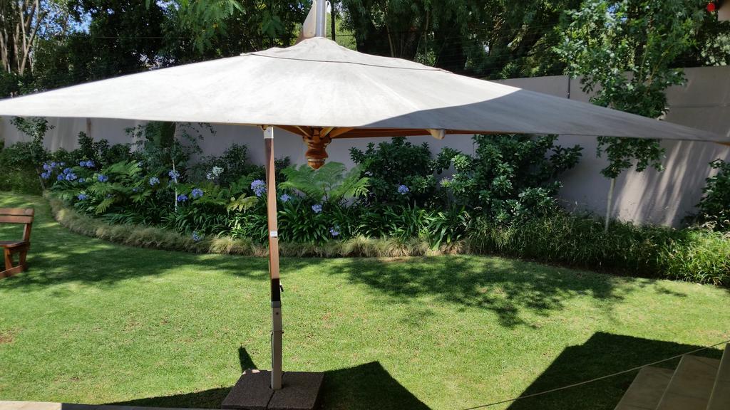 6 On Acacia Bed and Breakfast Johannesburg Buitenkant foto