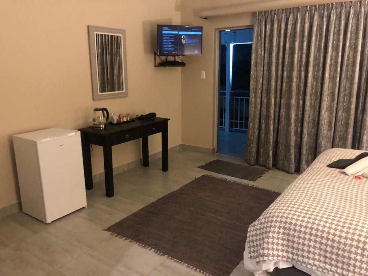 6 On Acacia Bed and Breakfast Johannesburg Buitenkant foto