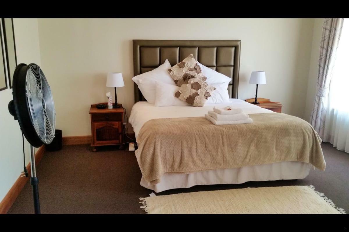 6 On Acacia Bed and Breakfast Johannesburg Buitenkant foto