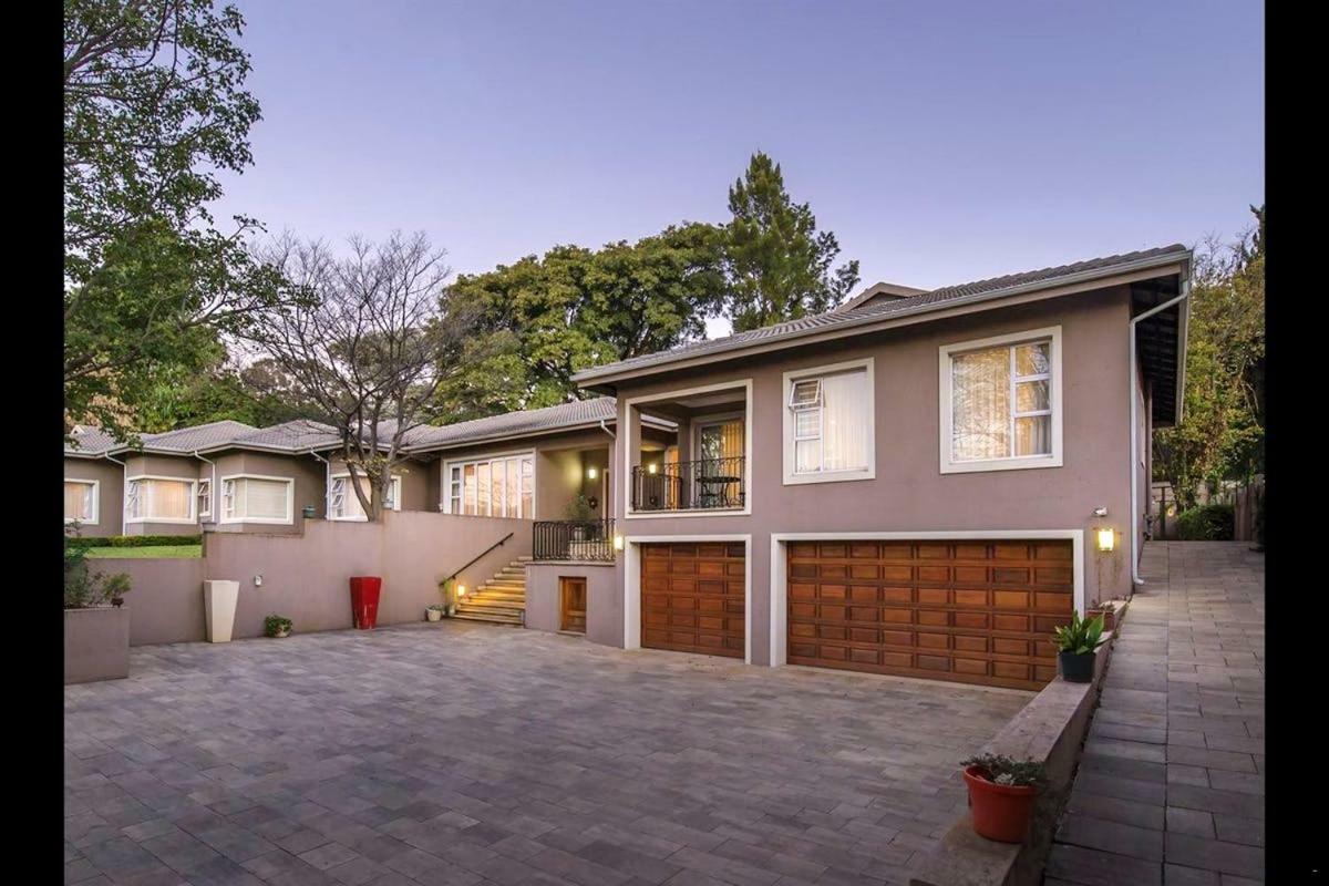 6 On Acacia Bed and Breakfast Johannesburg Buitenkant foto